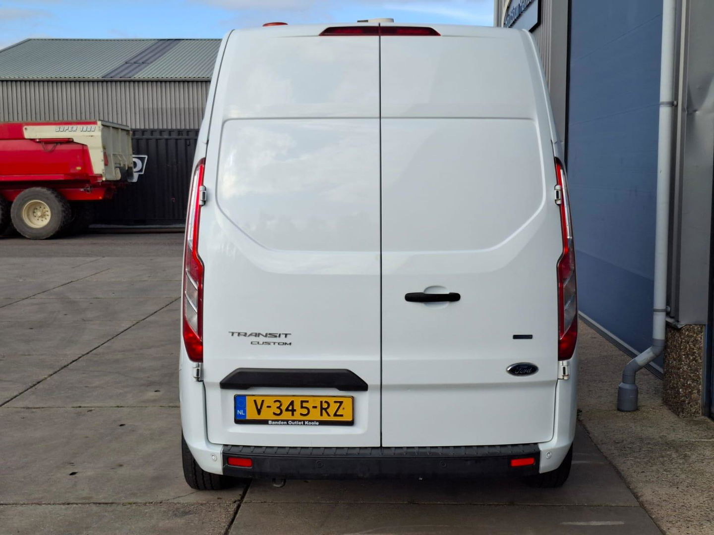 Ford Transit Custom 320 2.0 TDCI L2H2 Trend AIRCO / CRUISE CONTROLE / VERHOOGD / N.A.P / EURO 6