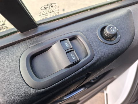 Ford Transit Custom 320 2.0 TDCI L2H2 Trend AIRCO / CRUISE CONTROLE / VERHOOGD / N.A.P / EURO 6