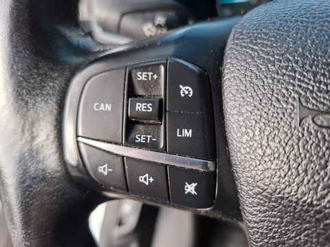 Ford Transit Custom 320 2.0 TDCI L2H2 Trend AIRCO / CRUISE CONTROLE / VERHOOGD / N.A.P / EURO 6