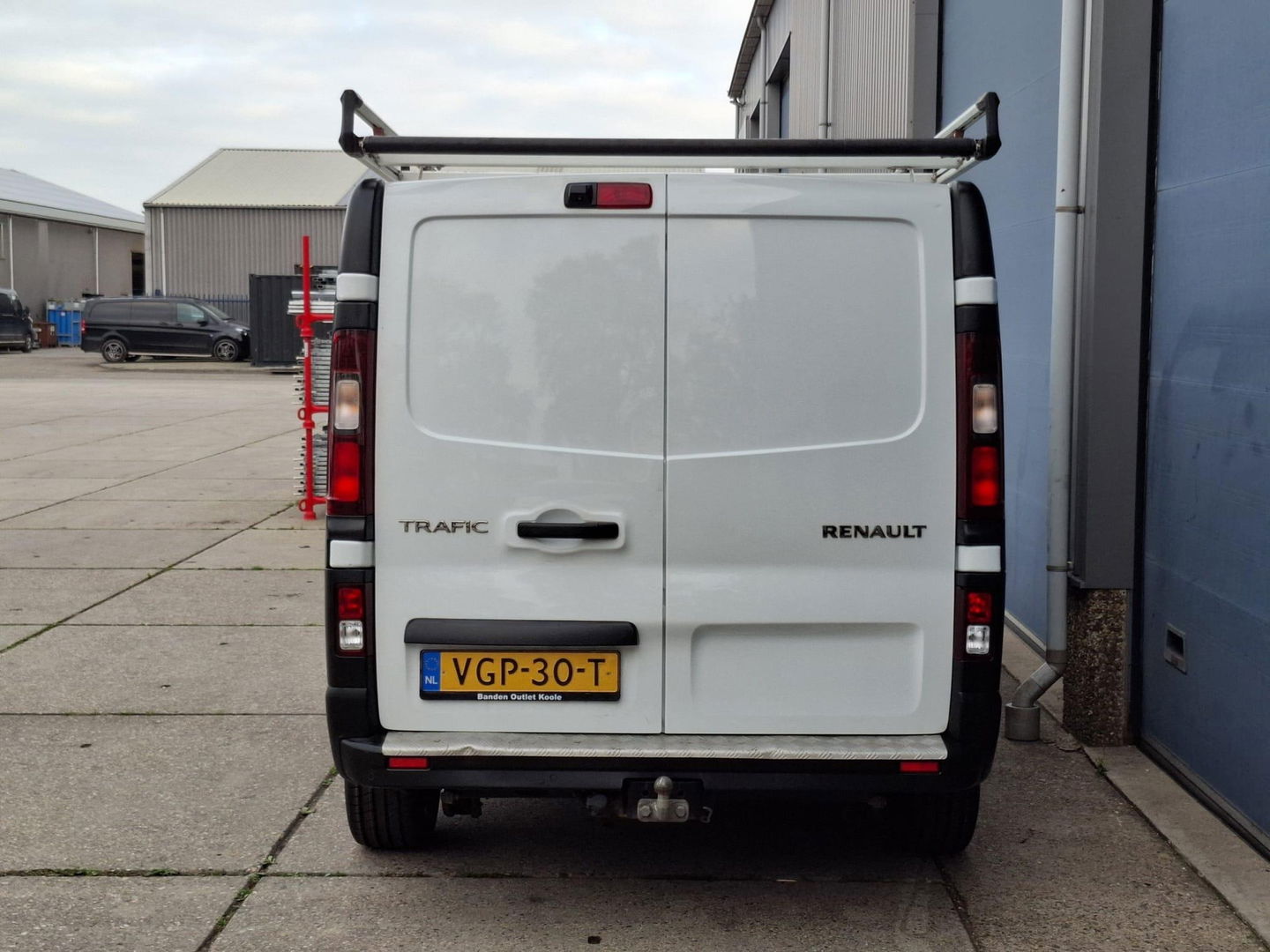 Renault Trafic 2.0 dCi 145 T27 L1H1 Comfort AUTOMAAT / CRUISE CONTROLE / NAVI / CAMERA / 3 ZITS / IMPERIAL