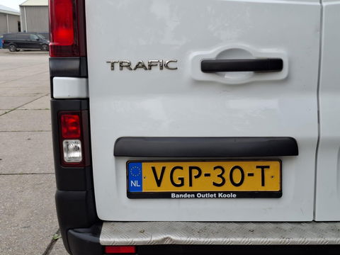 Renault Trafic 2.0 dCi 145 T27 L1H1 Comfort AUTOMAAT / CRUISE CONTROLE / NAVI / CAMERA / 3 ZITS / IMPERIAL