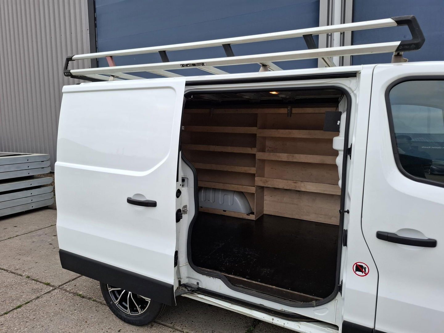 Renault Trafic 2.0 dCi 145 T27 L1H1 Comfort AUTOMAAT / CRUISE CONTROLE / NAVI / CAMERA / 3 ZITS / IMPERIAL