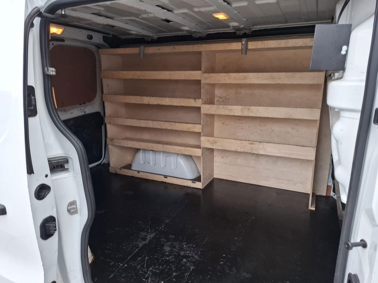 Renault Trafic 2.0 dCi 145 T27 L1H1 Comfort AUTOMAAT / CRUISE CONTROLE / NAVI / CAMERA / 3 ZITS / IMPERIAL