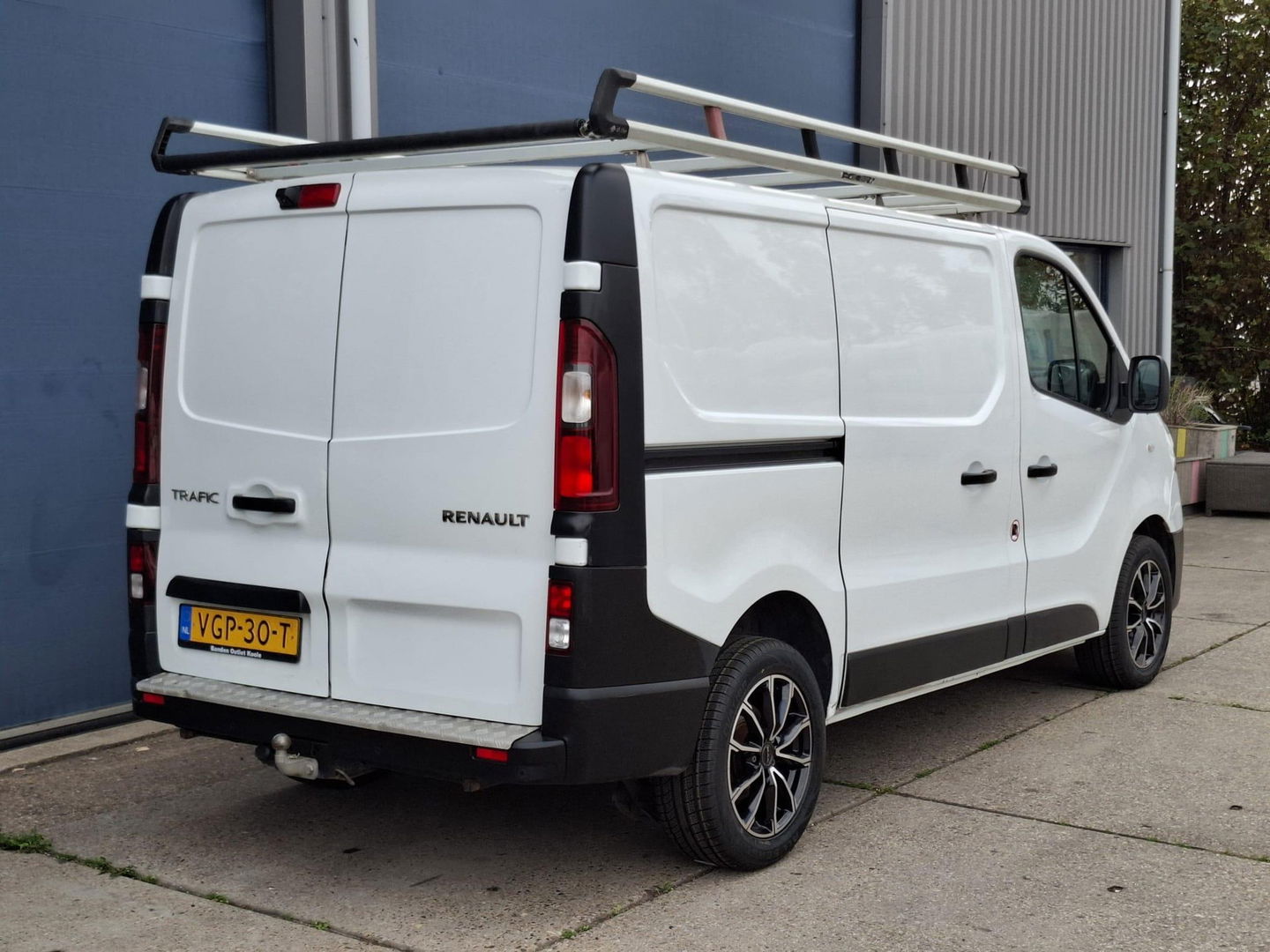 Renault Trafic 2.0 dCi 145 T27 L1H1 Comfort AUTOMAAT / CRUISE CONTROLE / NAVI / CAMERA / 3 ZITS / IMPERIAL