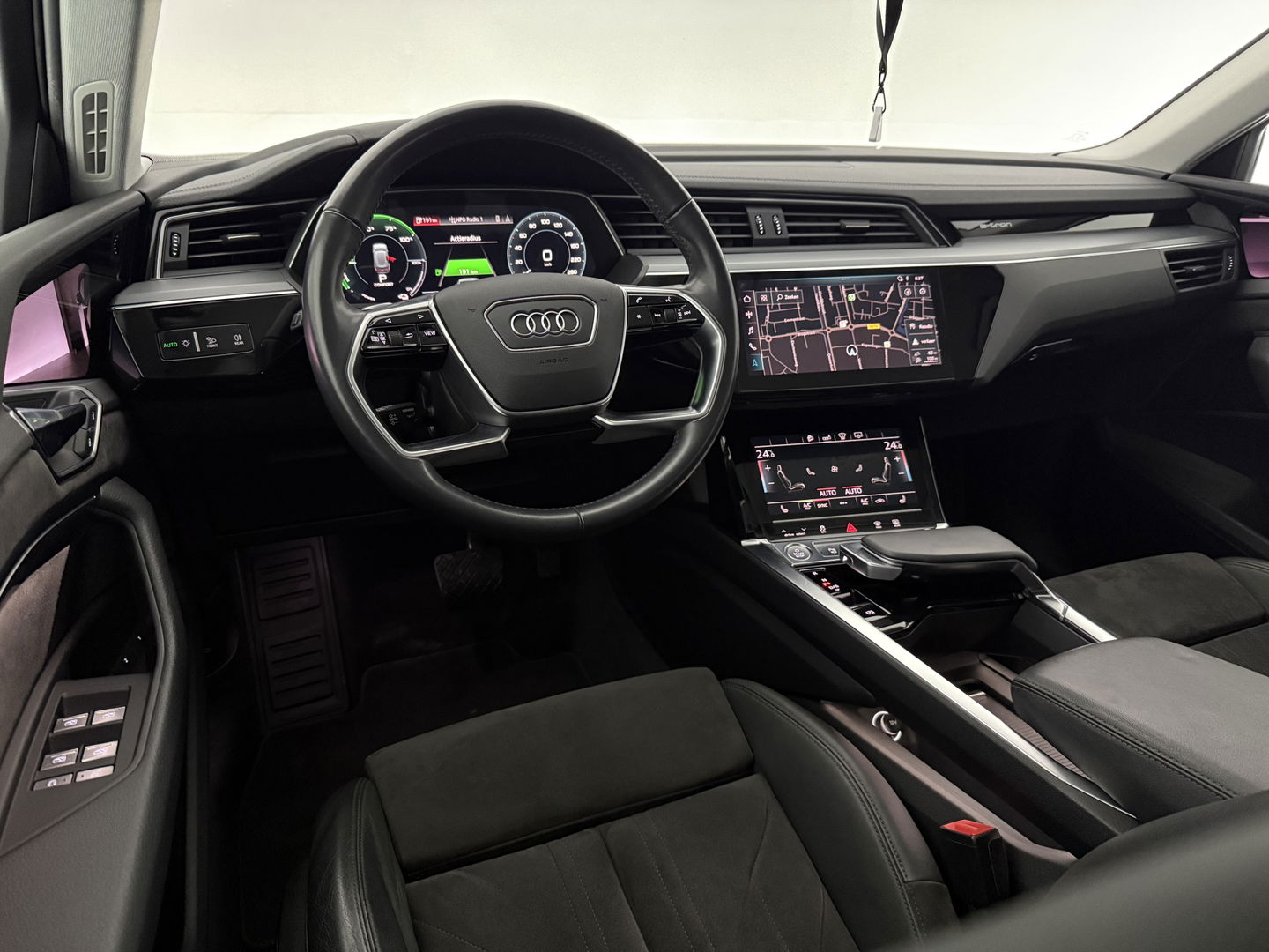 Audi e-tron 50 Quattro Launch edition 71 kWh 313PK | 360° | Sfeerverl. | HuD | Virtual | Memory | Carplay | Adaptive Cruise | Cameraspiegel