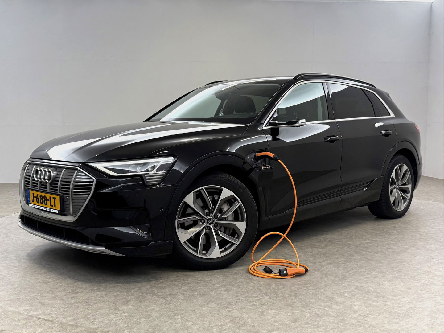 Audi e-tron 50 Quattro Launch edition 71 kWh 313PK | 360° | Sfeerverl. | HuD | Virtual | Memory | Carplay | Adaptive Cruise | Cameraspiegel