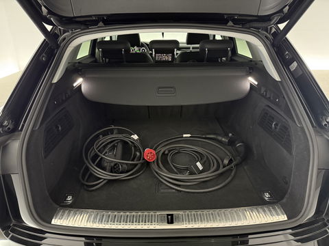 Audi e-tron 50 Quattro Launch edition 71 kWh 313PK | 360° | Sfeerverl. | HuD | Virtual | Memory | Carplay | Adaptive Cruise | Cameraspiegel