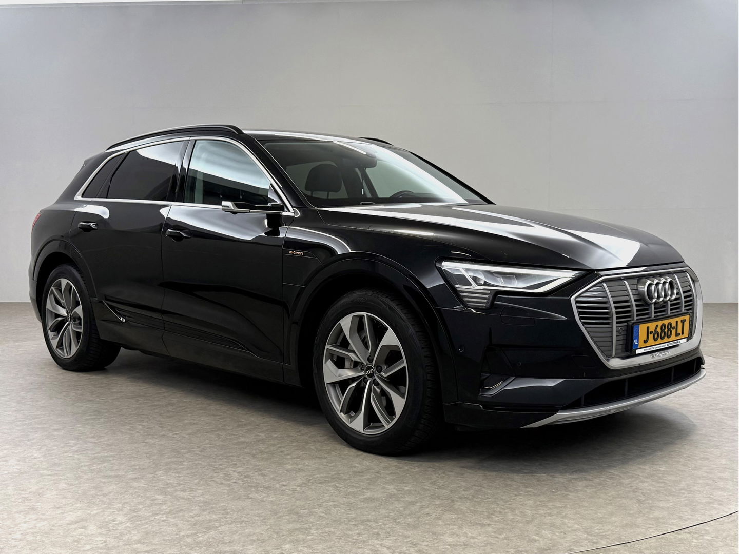 Audi e-tron 50 Quattro Launch edition 71 kWh 313PK | 360° | Sfeerverl. | HuD | Virtual | Memory | Carplay | Adaptive Cruise | Cameraspiegel