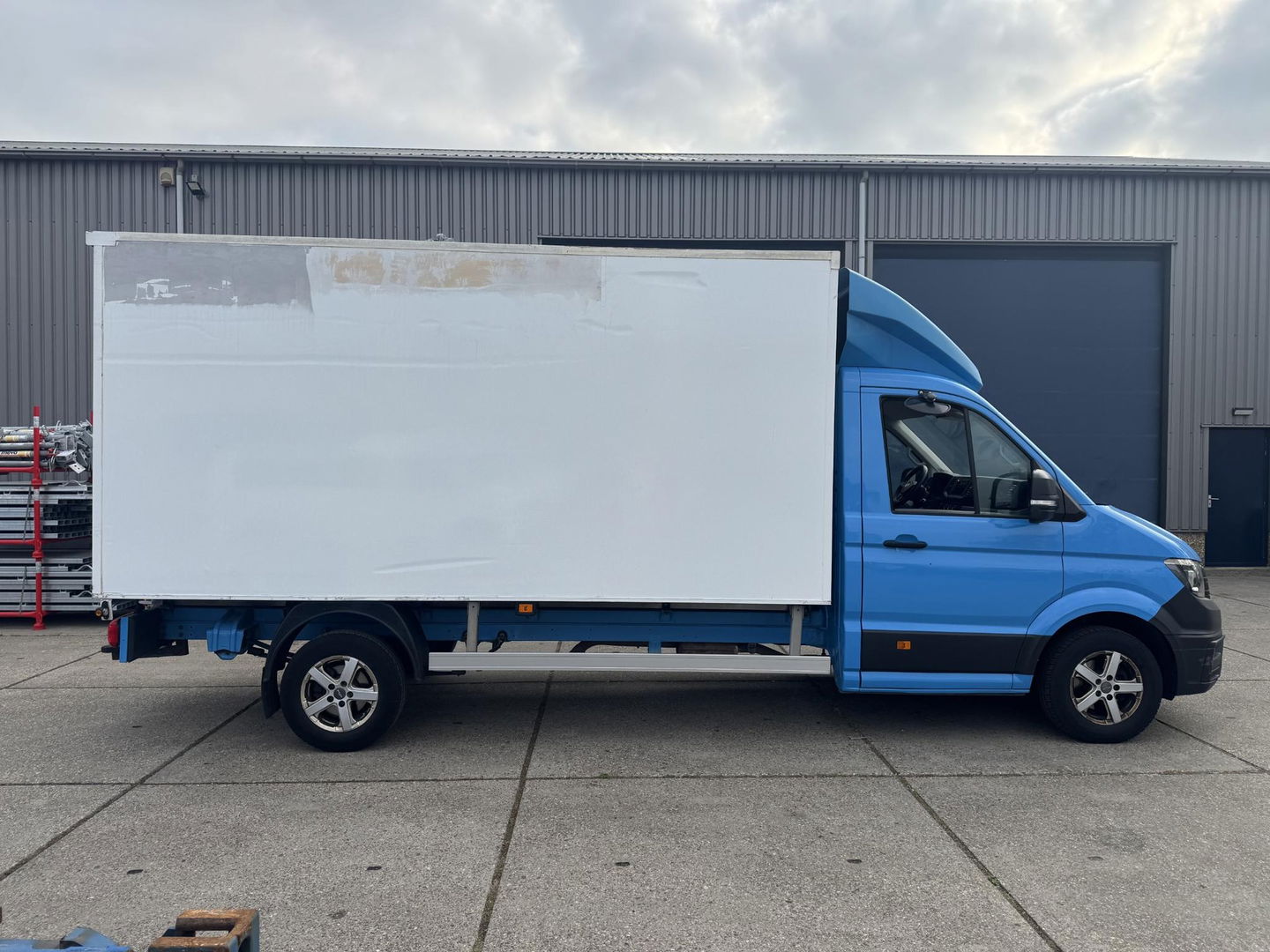 Volkswagen Crafter 35 2.0 TDI L4 Trendline L4H3 BAKWAGEN MET DEUREN / EURO 6 / N.A.P / DEALER ONDERHOUDEN