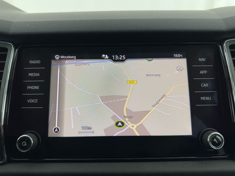 Škoda Kodiaq 1.5 TSI Business Edition (INCL-BTW) *ADAPTIVE-CRUISE | LEATHER-FABRIC | FULL-LED | CANTON-SOUND | HEATED-SPORTSEATS | KEYLESS | NAVI-FULLMAP | CAMERA | DAB+ | ECC | PDC | TOWBAR | 18''ALU*