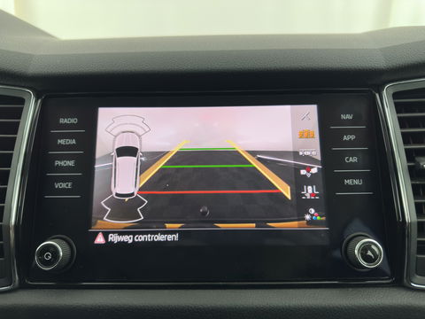 Škoda Kodiaq 1.5 TSI Business Edition (INCL-BTW) *ADAPTIVE-CRUISE | LEATHER-FABRIC | FULL-LED | CANTON-SOUND | HEATED-SPORTSEATS | KEYLESS | NAVI-FULLMAP | CAMERA | DAB+ | ECC | PDC | TOWBAR | 18''ALU*