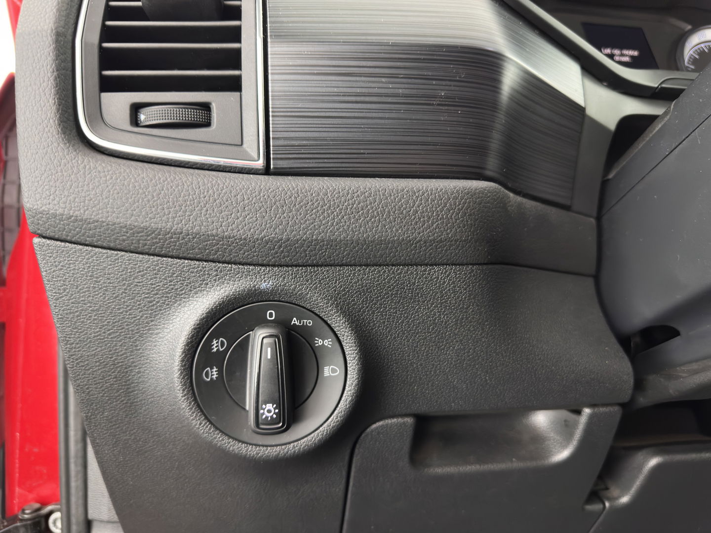 Škoda Kodiaq 1.5 TSI Business Edition (INCL-BTW) *ADAPTIVE-CRUISE | LEATHER-FABRIC | FULL-LED | CANTON-SOUND | HEATED-SPORTSEATS | KEYLESS | NAVI-FULLMAP | CAMERA | DAB+ | ECC | PDC | TOWBAR | 18''ALU*