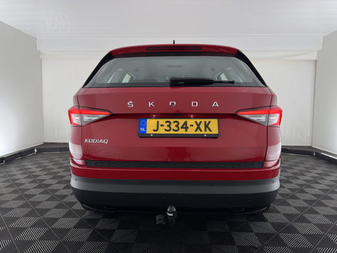 Škoda Kodiaq 1.5 TSI Business Edition (INCL-BTW) *ADAPTIVE-CRUISE | LEATHER-FABRIC | FULL-LED | CANTON-SOUND | HEATED-SPORTSEATS | KEYLESS | NAVI-FULLMAP | CAMERA | DAB+ | ECC | PDC | TOWBAR | 18''ALU*