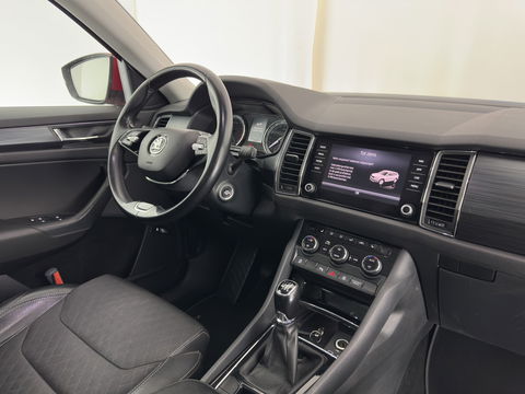 Škoda Kodiaq 1.5 TSI Business Edition (INCL-BTW) *ADAPTIVE-CRUISE | LEATHER-FABRIC | FULL-LED | CANTON-SOUND | HEATED-SPORTSEATS | KEYLESS | NAVI-FULLMAP | CAMERA | DAB+ | ECC | PDC | TOWBAR | 18''ALU*