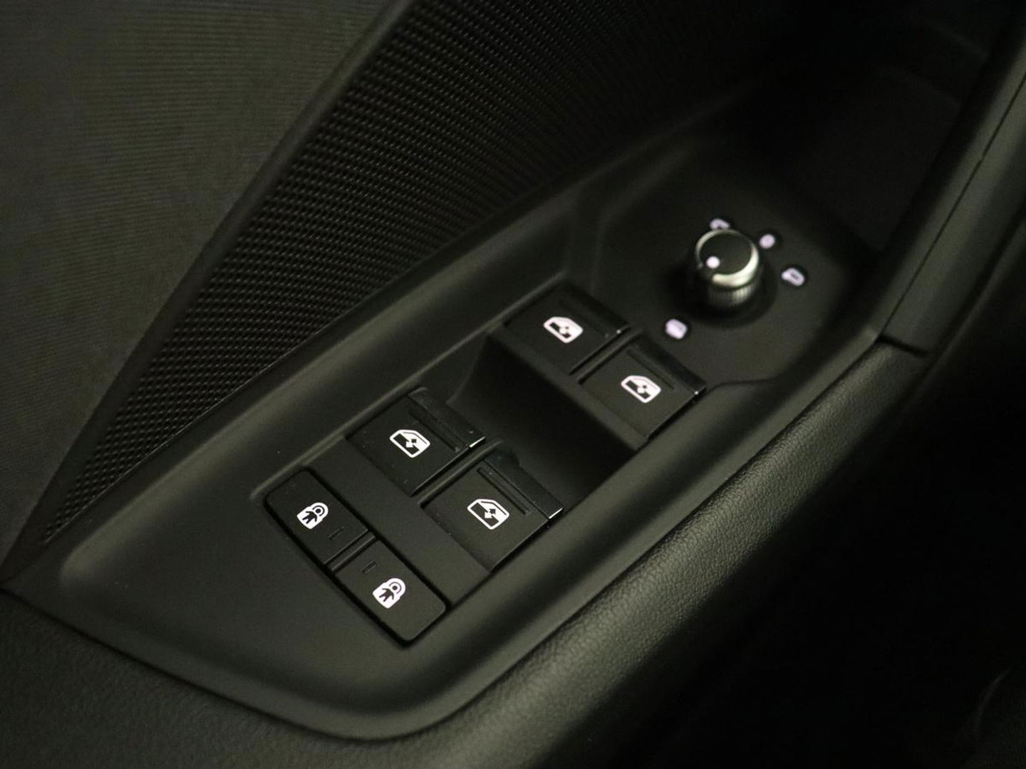 Audi A3 Limousine 30 TFSI Advanced edition | Full LED | Navigatie | Carplay | Cruise control | Virtual cockpit | Automaat | LMV 17 inch