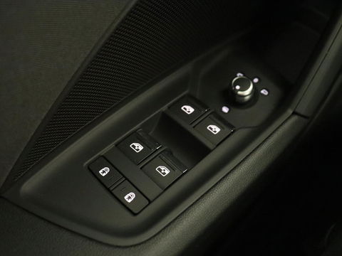 Audi A3 Limousine 30 TFSI Advanced edition | Full LED | Navigatie | Carplay | Cruise control | Virtual cockpit | Automaat | LMV 17 inch