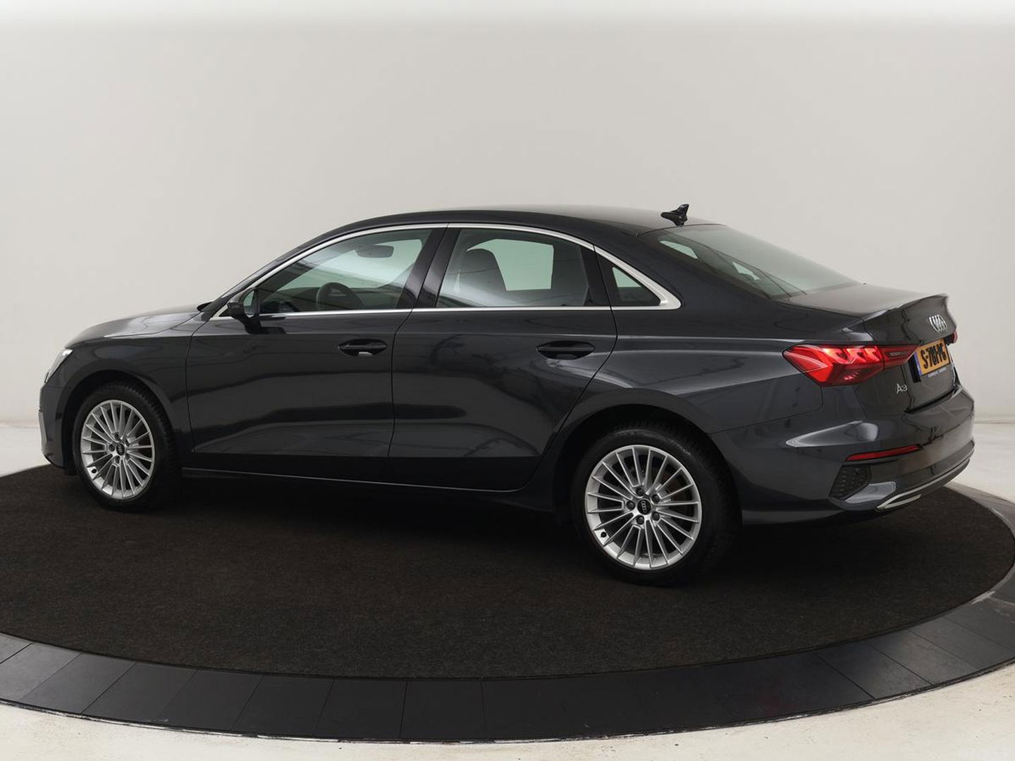 Audi A3 Limousine 30 TFSI Advanced edition | Full LED | Navigatie | Carplay | Cruise control | Virtual cockpit | Automaat | LMV 17 inch