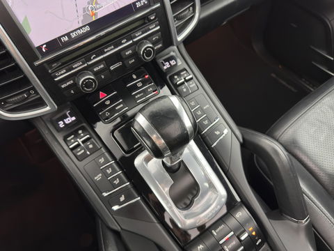 Porsche Cayenne 3.0 D Aut. *PANO | LUXURY-LEATHER | XENON | SPORT-CHRONO | HEATED-COMFORTSEATS | BOSE-SOUND | MEMORY-PACK |  AIR-SUSPENSION | NAVI-FULLMAP | 18''ALU | TOWBAR*