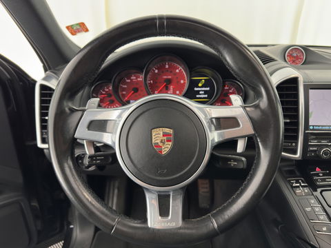 Porsche Cayenne 3.0 D Aut. *PANO | LUXURY-LEATHER | XENON | SPORT-CHRONO | HEATED-COMFORTSEATS | BOSE-SOUND | MEMORY-PACK |  AIR-SUSPENSION | NAVI-FULLMAP | 18''ALU | TOWBAR*