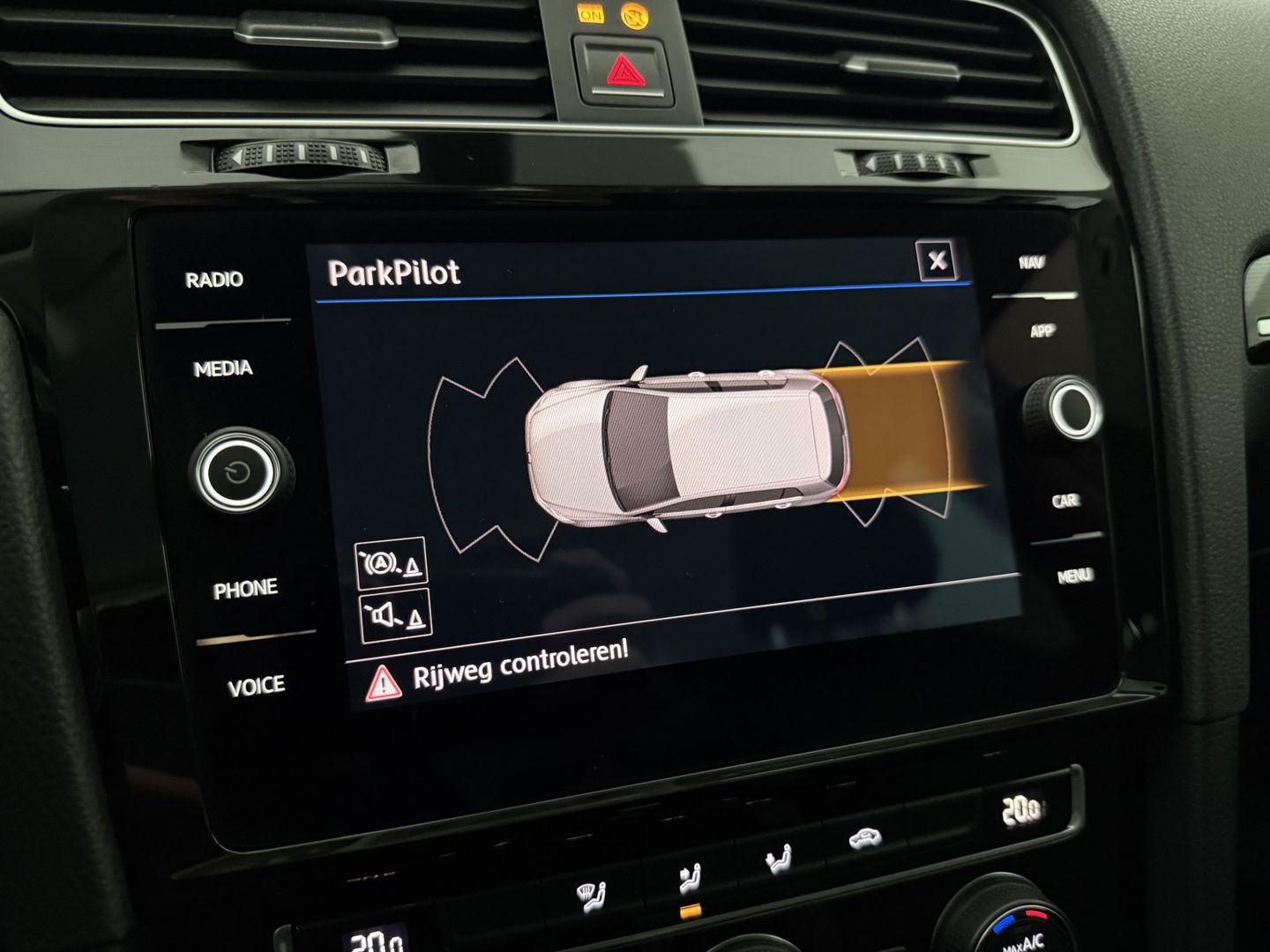 Volkswagen Golf 1.6 TDI Highline | Virtual | Carplay | LED | Adaptive Cruise | Dynaudio | Navi | Parkeersens. | NAP