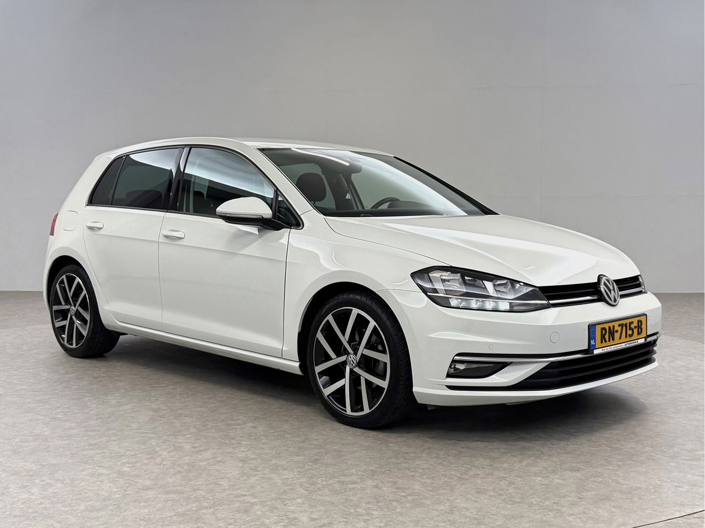 Volkswagen Golf 1.6 TDI Highline | Virtual | Carplay | LED | Adaptive Cruise | Dynaudio | Navi | Parkeersens. | NAP