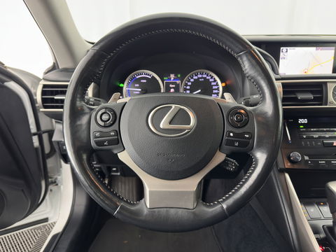 Lexus IS 300h Edition Aut. *LEATHER-FABRIC | FULL-LED | HEATED-SPORTSEATS | NAVI-FULLMAP | CAMERA | ECC | PDC | CRUISE | 17''ALU*