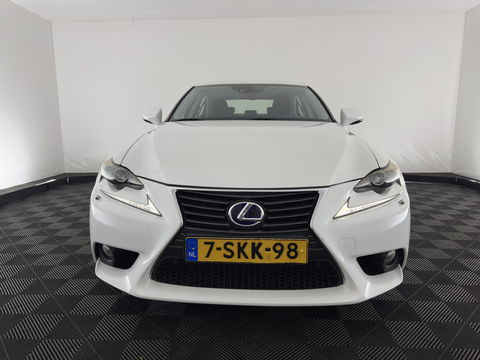 Lexus IS 300h Edition Aut. *LEATHER-FABRIC | FULL-LED | HEATED-SPORTSEATS | NAVI-FULLMAP | CAMERA | ECC | PDC | CRUISE | 17''ALU*