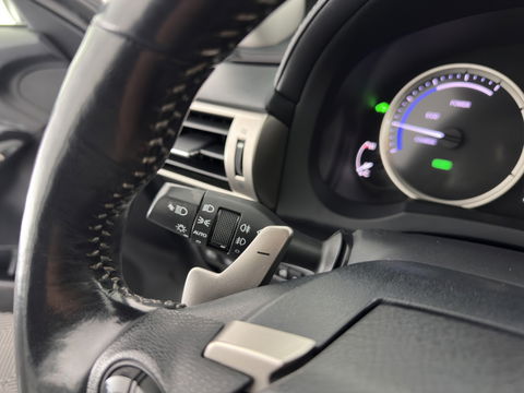 Lexus IS 300h Edition Aut. *LEATHER-FABRIC | FULL-LED | HEATED-SPORTSEATS | NAVI-FULLMAP | CAMERA | ECC | PDC | CRUISE | 17''ALU*