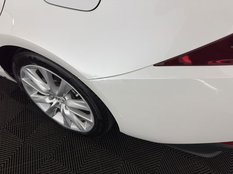 Lexus IS 300h Edition Aut. *LEATHER-FABRIC | FULL-LED | HEATED-SPORTSEATS | NAVI-FULLMAP | CAMERA | ECC | PDC | CRUISE | 17''ALU*