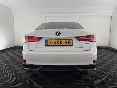 Lexus IS 300h Edition Aut. *LEATHER-FABRIC | FULL-LED | HEATED-SPORTSEATS | NAVI-FULLMAP | CAMERA | ECC | PDC | CRUISE | 17''ALU*