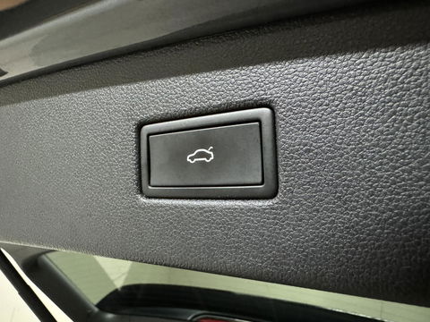 Volkswagen Tiguan 1.4 TSI eHybrid Black Style R-Line Pano Sfeer Trekh.