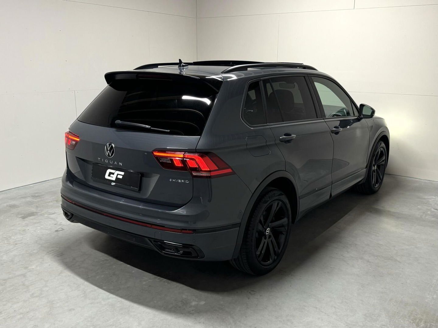 Volkswagen Tiguan 1.4 TSI eHybrid Black Style R-Line Pano Sfeer Trekh.