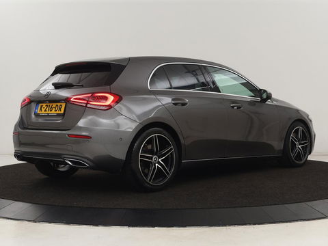 Mercedes-Benz A-Klasse 250 Advantage | Stoelverwarming | Sfeerverlichting |  Leder | Camera | Navigatie | Widescreen | LED | Cruise Control | Burmester Sound