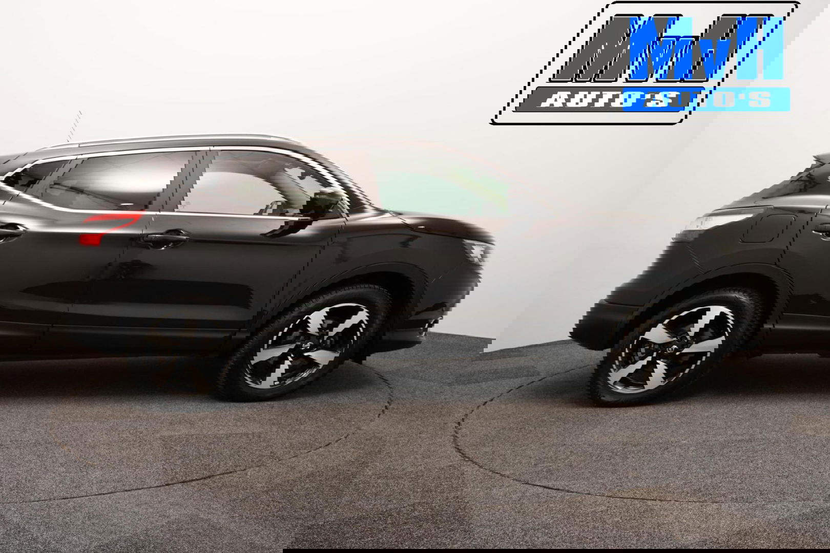 Nissan QASHQAI 1.2 N-Connecta|PANO|TREKHAAK|CAMERA|LED|KEYLESS