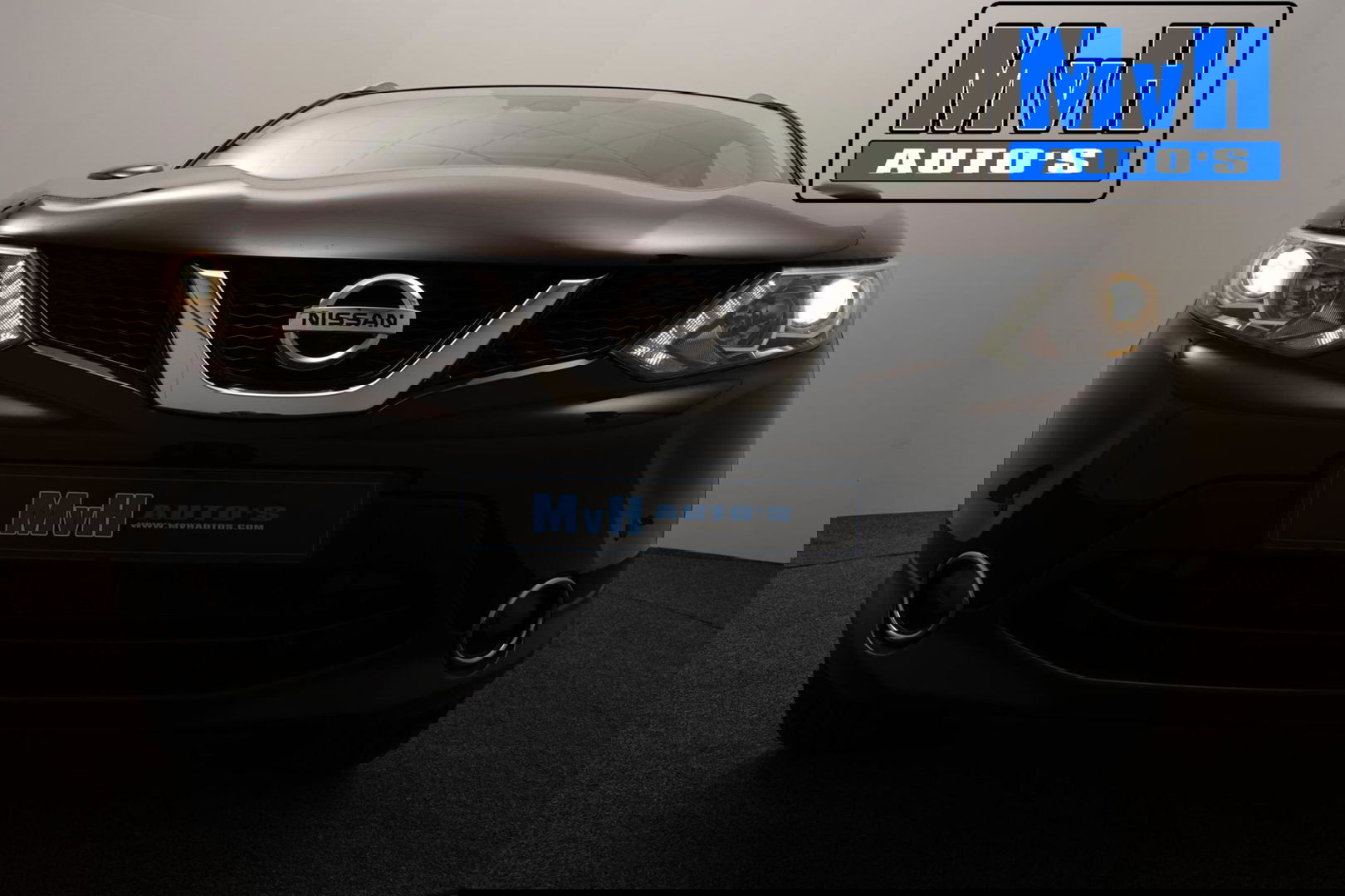 Nissan QASHQAI 1.2 N-Connecta|PANO|TREKHAAK|CAMERA|LED|KEYLESS