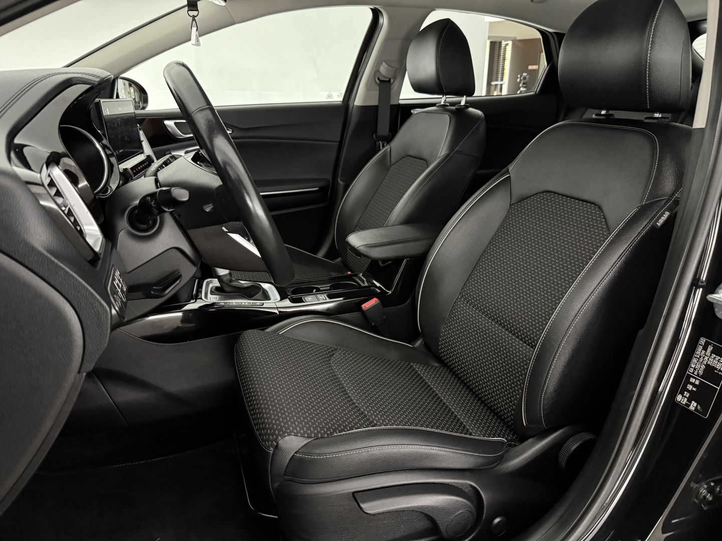 Kia Xceed 1.6 GDI DCT6 OPF Plug-in-Hybrid Spirit | Carplay | Camera | Adaptive Cruise | Stoel/stuurverwarming | Dodehoek | Keyless
