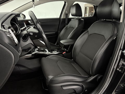 Kia Xceed 1.6 GDI DCT6 OPF Plug-in-Hybrid Spirit | Carplay | Camera | Adaptive Cruise | Stoel/stuurverwarming | Dodehoek | Keyless