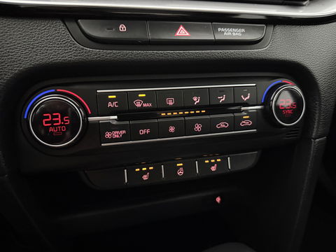 Kia Xceed 1.6 GDI DCT6 OPF Plug-in-Hybrid Spirit | Carplay | Camera | Adaptive Cruise | Stoel/stuurverwarming | Dodehoek | Keyless