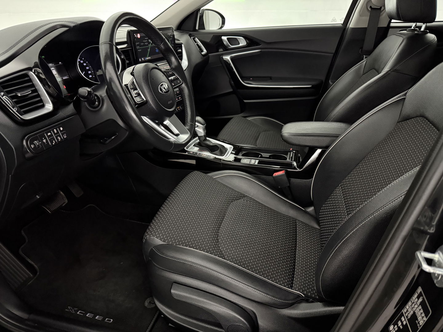 Kia Xceed 1.6 GDI DCT6 OPF Plug-in-Hybrid Spirit | Carplay | Camera | Adaptive Cruise | Stoel/stuurverwarming | Dodehoek | Keyless