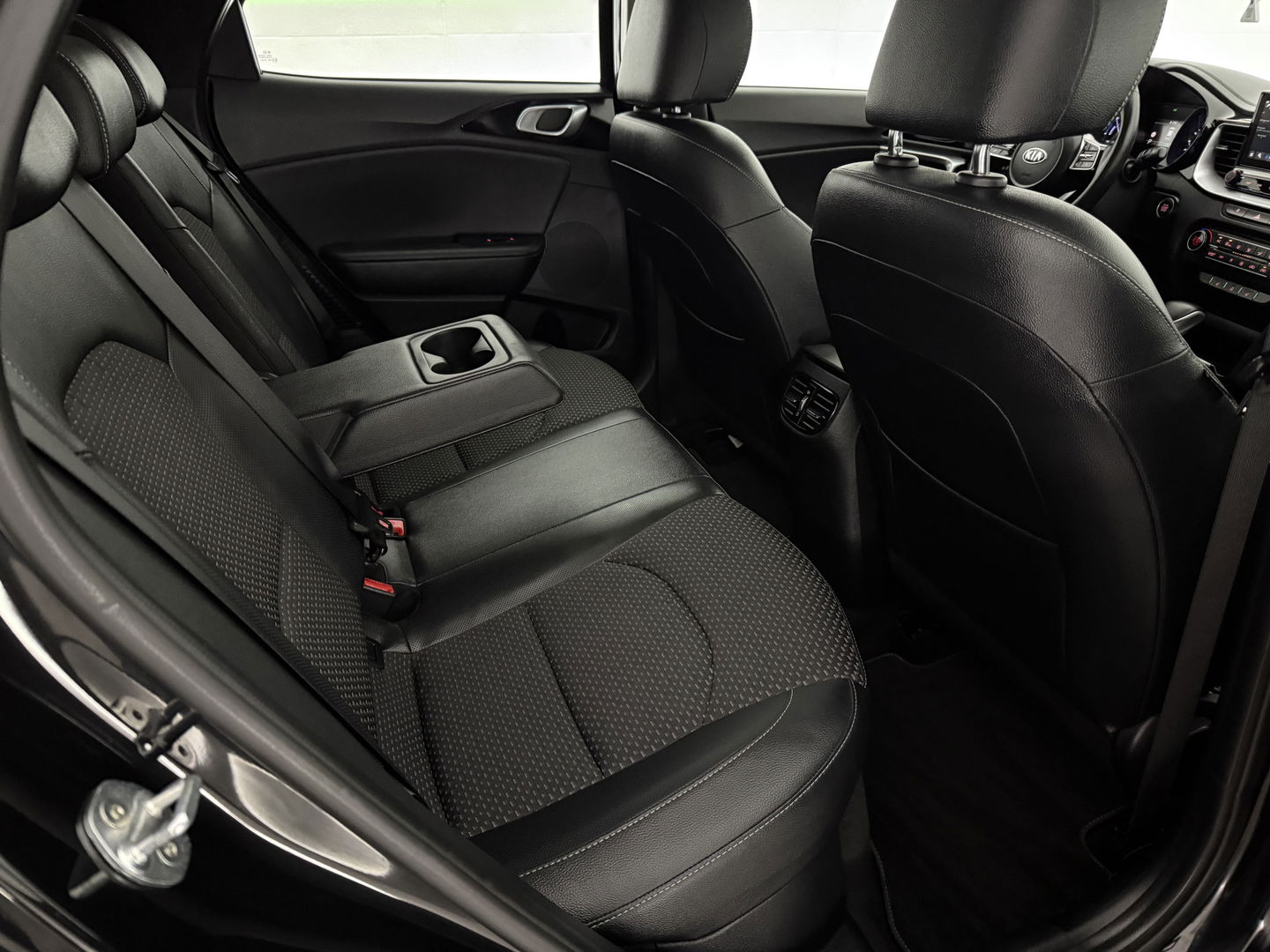 Kia Xceed 1.6 GDI DCT6 OPF Plug-in-Hybrid Spirit | Carplay | Camera | Adaptive Cruise | Stoel/stuurverwarming | Dodehoek | Keyless