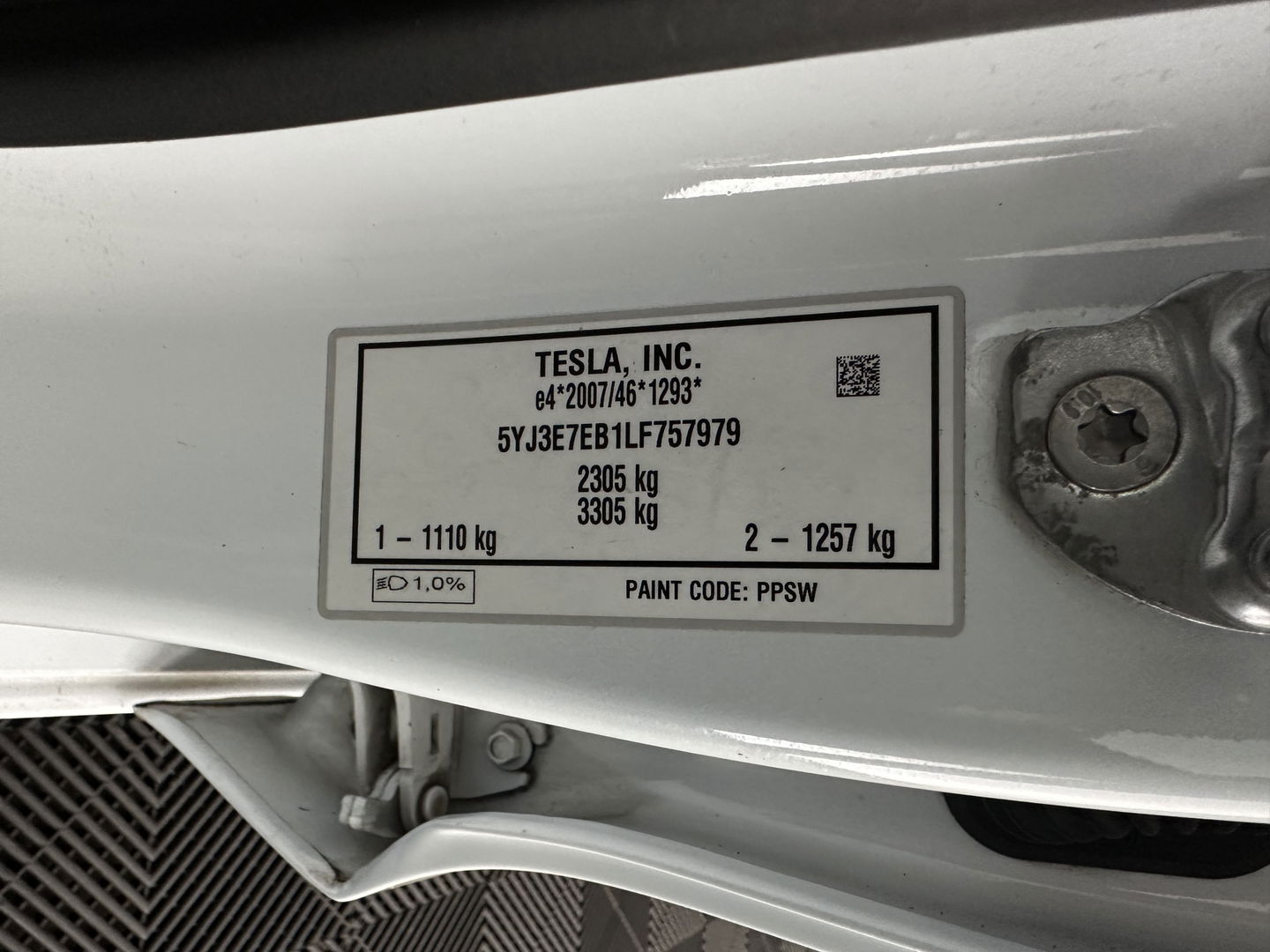 Tesla Model 3 Long Range AWD 75 kWh {SOH-87%} (INCL-BTW) Aut. *PANO | AUTO-PILOT | LUXURY-LEATHER | KEYLESS | FULL-LED | MEMORY-PACK | SURROUND-VIEW | DAB | CARPLAY | DIGI-COCKPIT | LANE-ASSIST | COMFORT-SEATS | 18"ALU*