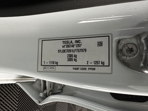 Tesla Model 3 Long Range AWD 75 kWh {SOH-87%} (INCL-BTW) Aut. *PANO | AUTO-PILOT | LUXURY-LEATHER | KEYLESS | FULL-LED | MEMORY-PACK | SURROUND-VIEW | DAB | CARPLAY | DIGI-COCKPIT | LANE-ASSIST | COMFORT-SEATS | 18"ALU*