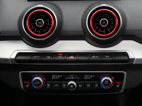 Audi Q2 40TFSi QUATTRO SPORT EDITION #2/ PANORAMADAK/ QUANTUMGRIJS