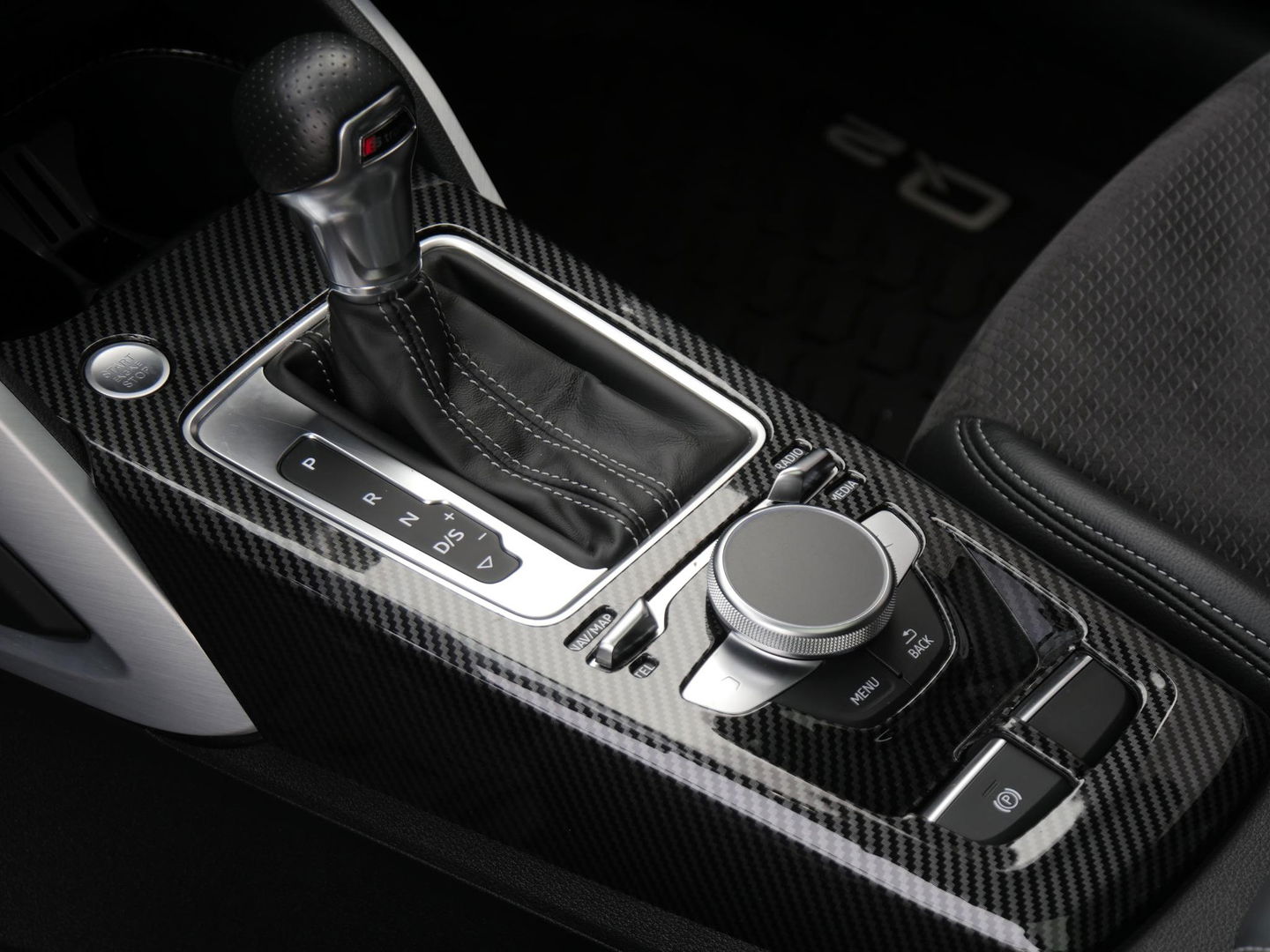 Audi Q2 40TFSi QUATTRO SPORT EDITION #2/ PANORAMADAK/ QUANTUMGRIJS