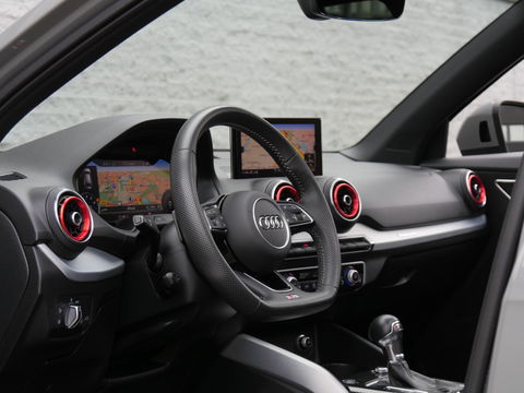 Audi Q2 40TFSi QUATTRO SPORT EDITION #2/ PANORAMADAK/ QUANTUMGRIJS