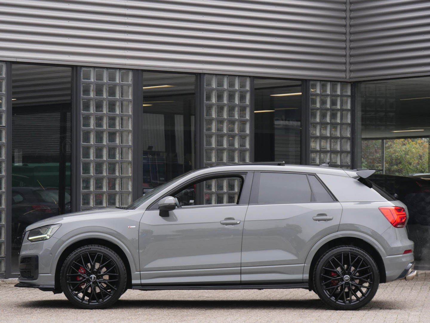 Audi Q2 40TFSi QUATTRO SPORT EDITION #2/ PANORAMADAK/ QUANTUMGRIJS