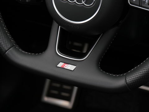 Audi Q2 40TFSi QUATTRO SPORT EDITION #2/ PANORAMADAK/ QUANTUMGRIJS