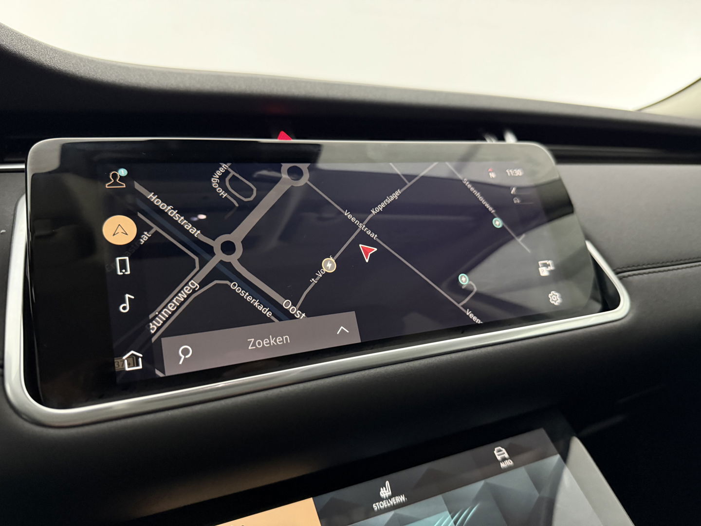 Land Rover Range Rover Evoque 1.5 P300e AWD 309PK R-Dynamic SE | Virtual | Carplay | LED | Camera | Memory | Adaptive Cruise | Leder | Dodehoek