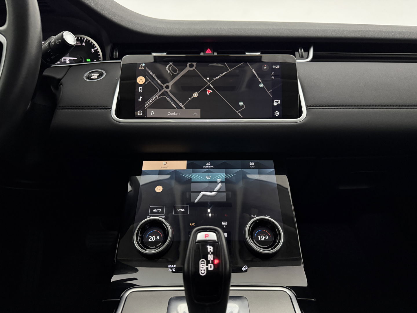 Land Rover Range Rover Evoque 1.5 P300e AWD 309PK R-Dynamic SE | Virtual | Carplay | LED | Camera | Memory | Adaptive Cruise | Leder | Dodehoek
