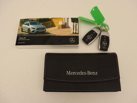 Mercedes-Benz B-Klasse 200 Business Solution AMG | Half Leder/Alcantara | Stoelverwarming | Sfeerverlichting | Camera | Navigatie